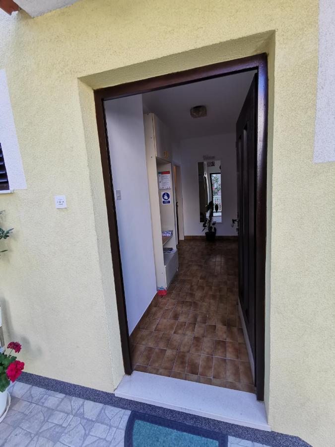 Apartments Ljiljana Klek Bagian luar foto