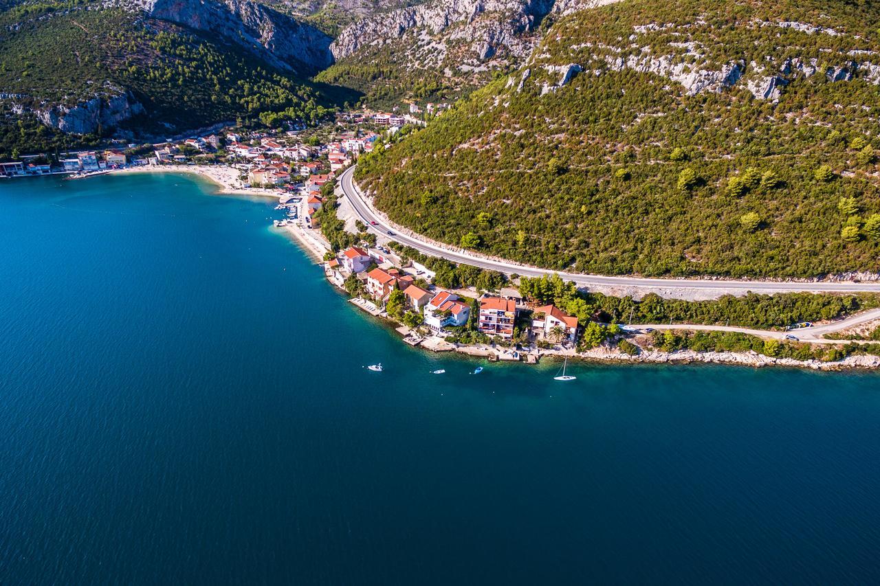 Apartments Ljiljana Klek Bagian luar foto