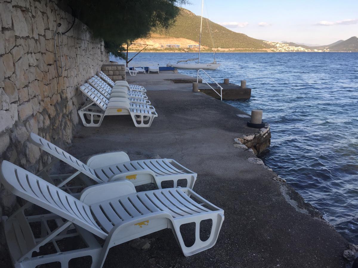 Apartments Ljiljana Klek Bagian luar foto